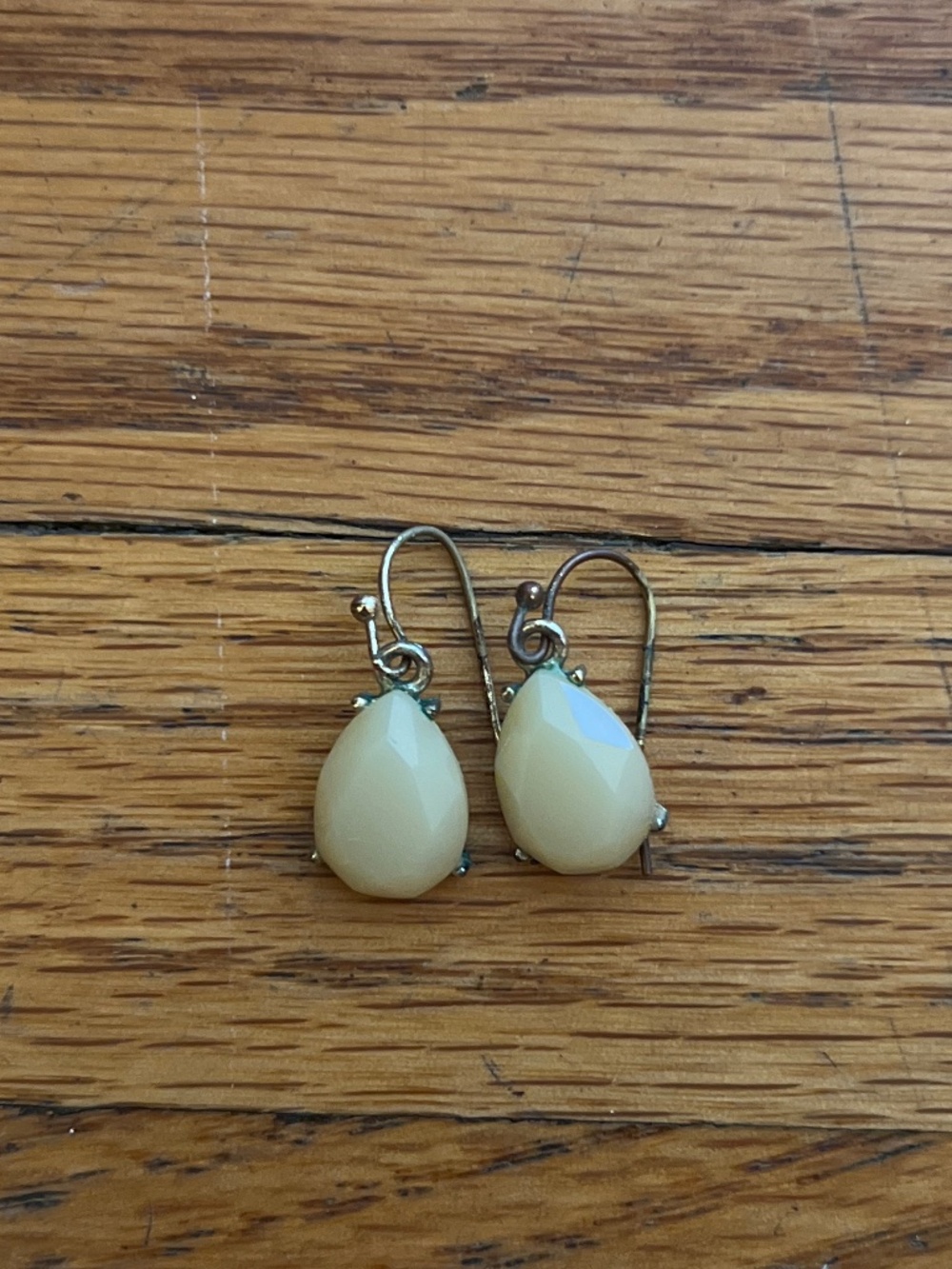 Dangle earrings